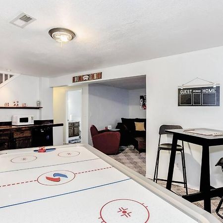 Wow! Spacious Retreat & Amazing Yard 2400+4Bd/3Bth Ουιτσιτά Εξωτερικό φωτογραφία